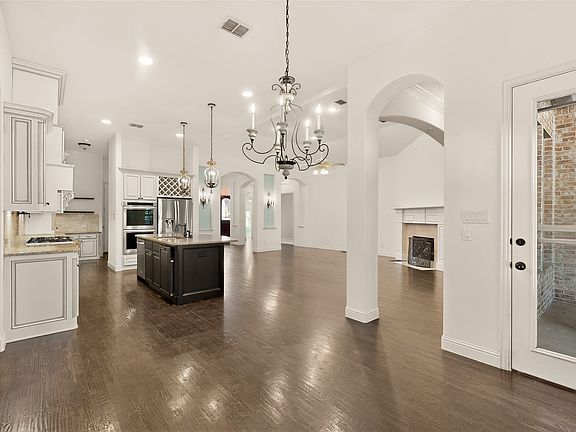 3rd image of 11048 Riney Ct