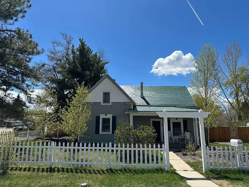288 E Center St