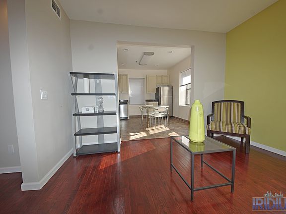 5th image of 56 S Walnut St APT 102