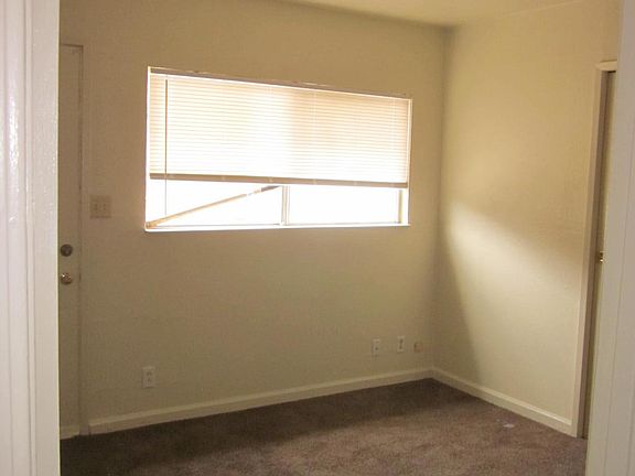 5th image of 343 S Oro Ave