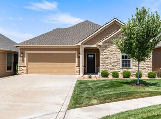 1018 E Cross Creek Pl, Derby, KS 67037