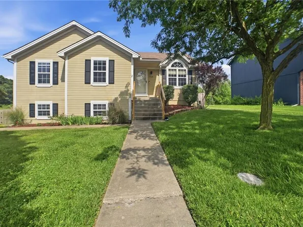 11131 N Lewis Ave, Kansas City, MO 64157