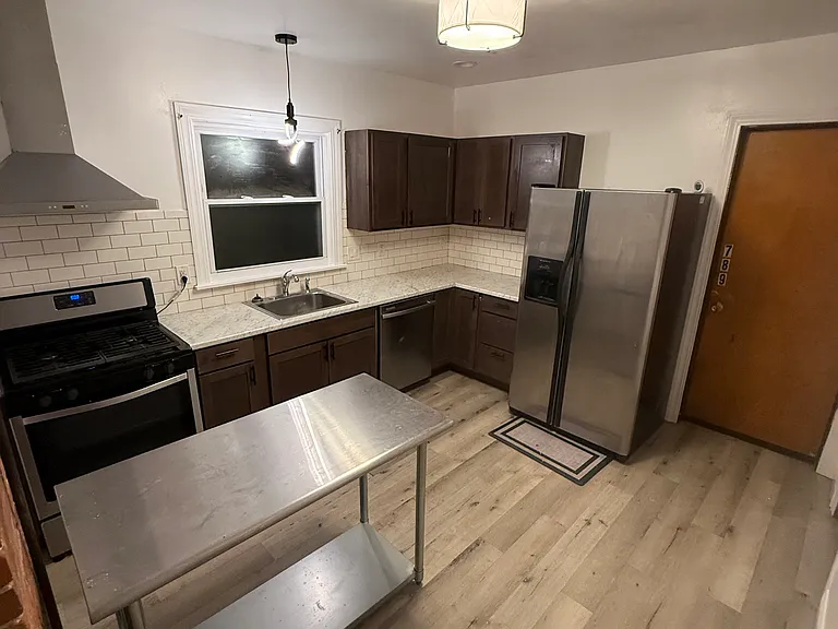 174 West Ave #1 — Photo 6