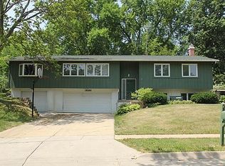 7 Georgetown Cir, Iowa City, IA 52245