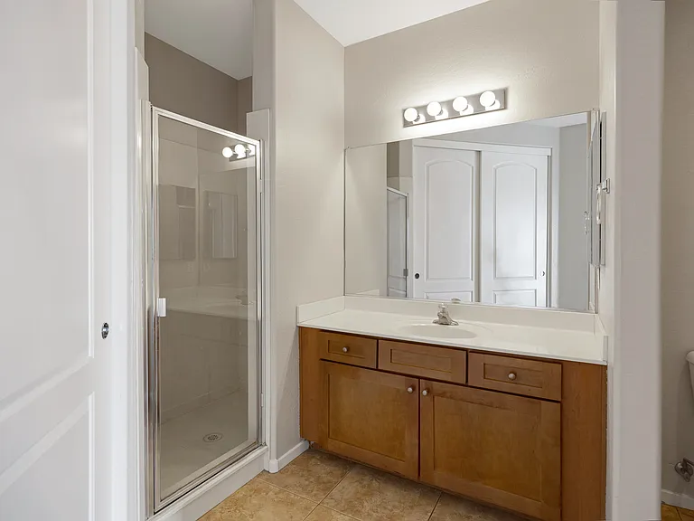 4747 E Culver St — Photo 30