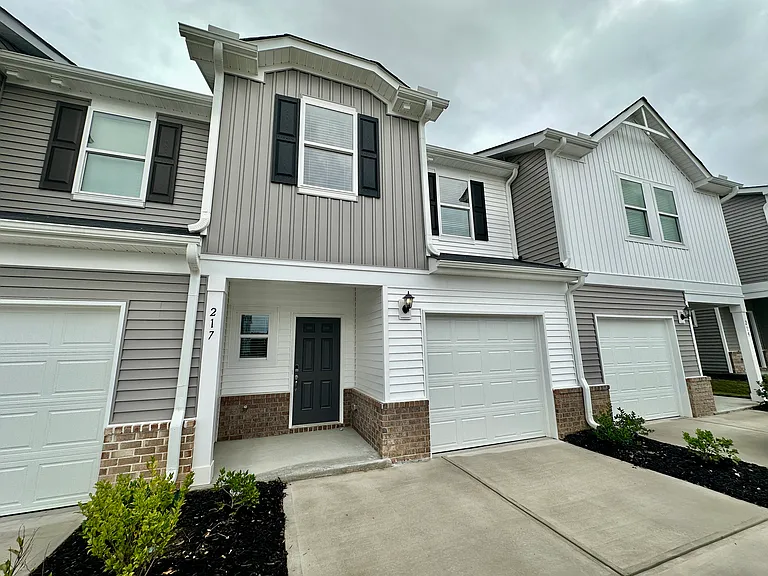 217 Cupid Ct — Photo 1