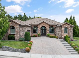 3301 S Tweedt St, Kennewick, WA 99337