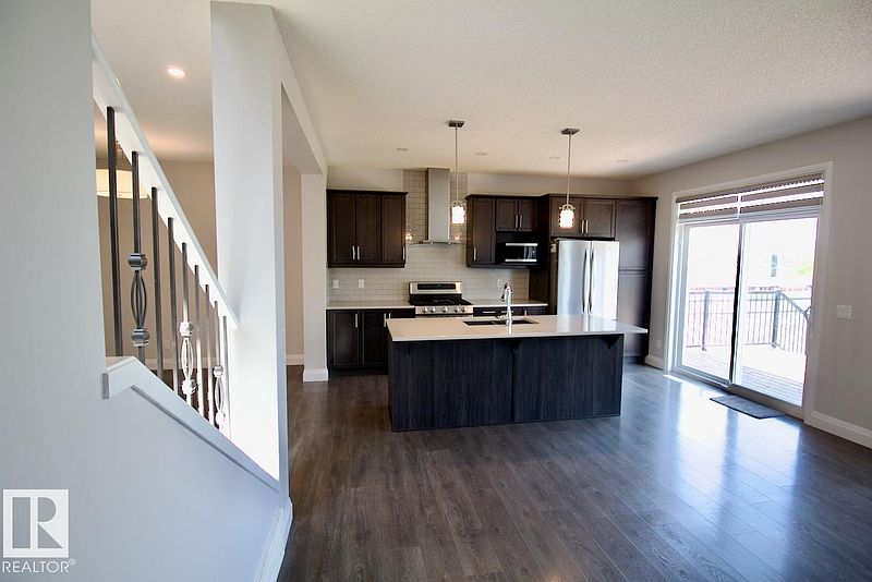 Edmonton House for rent - 3 Bedrooms — photo 4