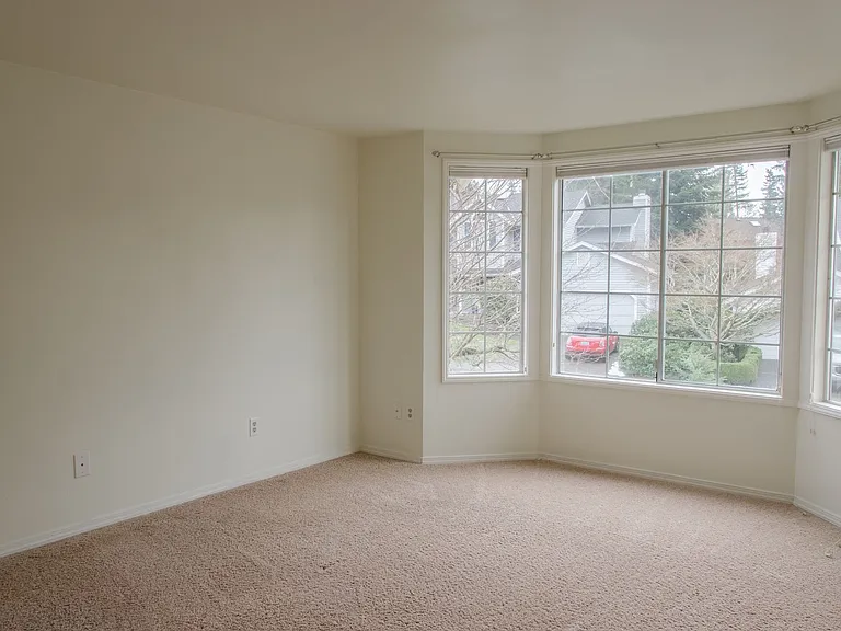 23954 SE 42nd Pl — Photo 30
