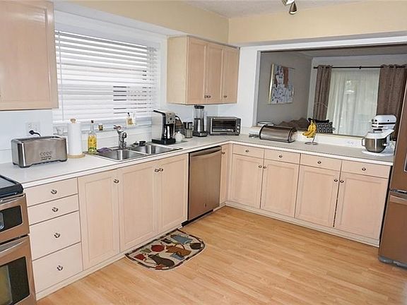 2nd image of 2534 Northfield Ln