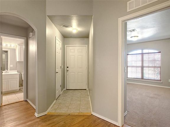 4th image of 18105 Viento Dr