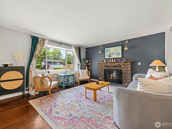 3rd image of 34408 27th Avenue SW