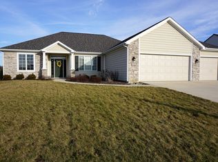 1312 Henlock Dr, Fort Wayne, IN 46818