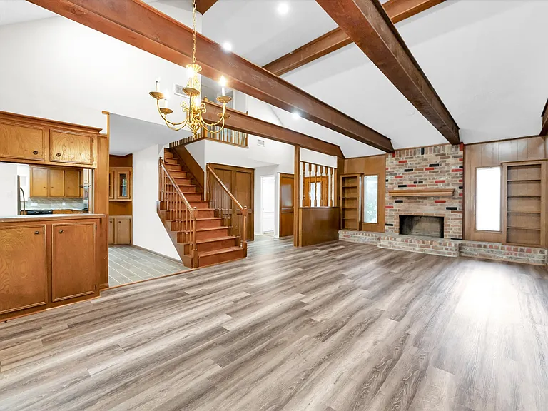 8102 Autumn Willow Dr — Photo 24
