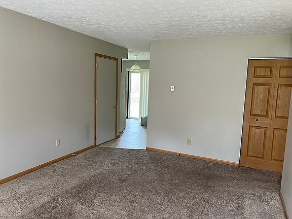 5th image of 3527 Livingston Rd
