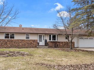 1759 View Ln, Green Bay, WI 54313