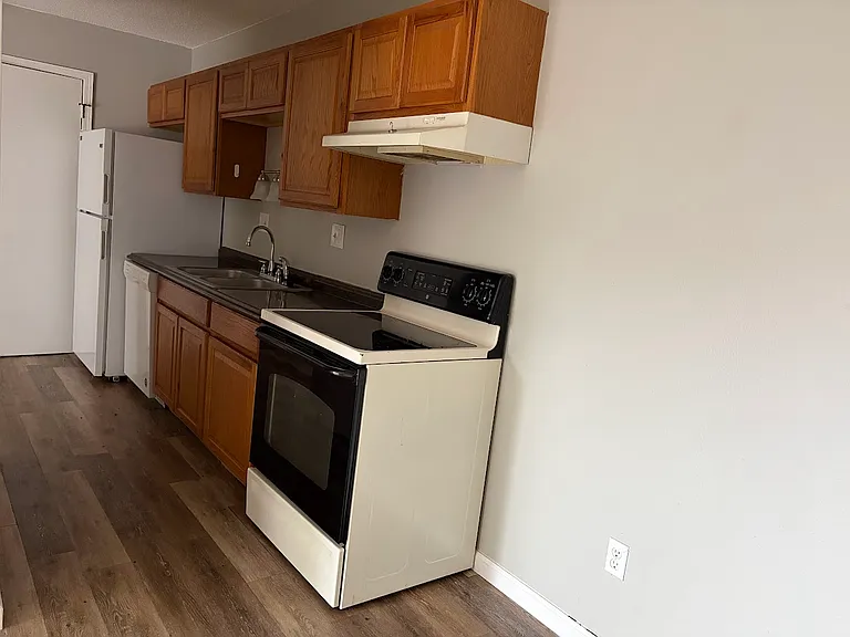 4932 Andrew Jackson Ct #D — Photo 8