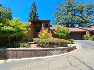 2099 W Barstow Ave, Fresno, CA
