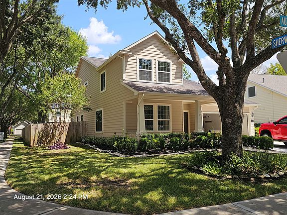 4th image of 1115 Autumn Green Dr
