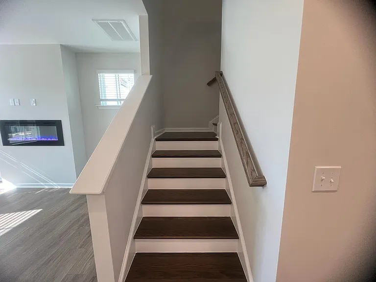 1518 Irving Hill Dr — Photo 7