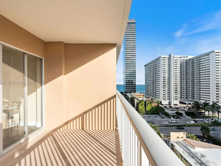 1985 S Ocean Dr #9G — Photo 25