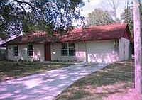 1st image of 111 E Holly Dr