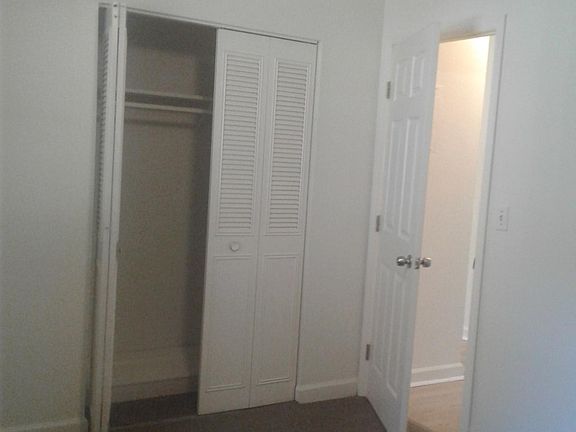 2nd image of 27 Teresa Ct