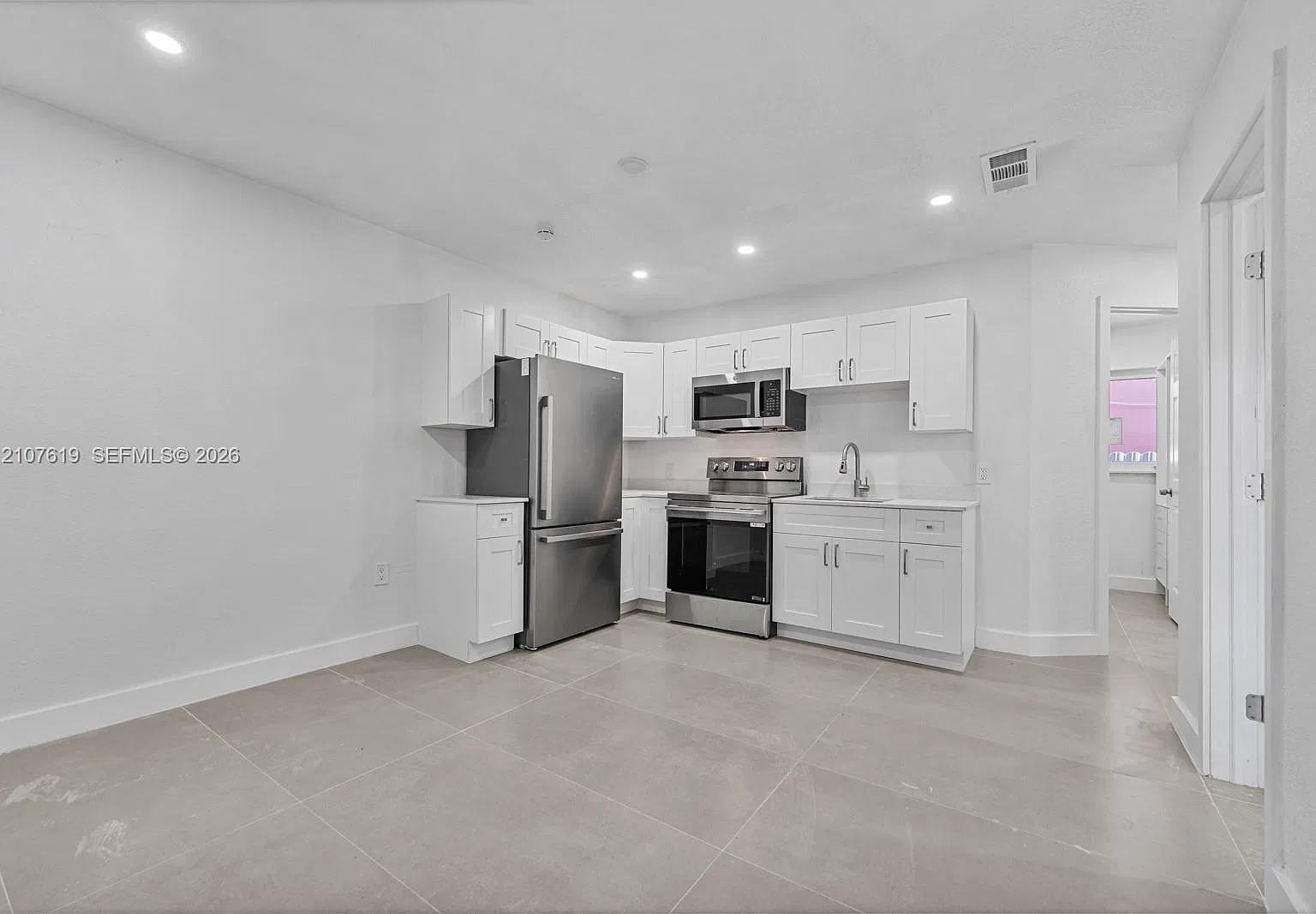 Kenwood Sub — Photo 2