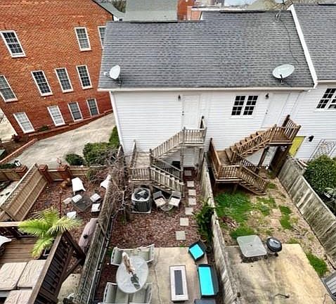 2nd image of 205 Southside Sq