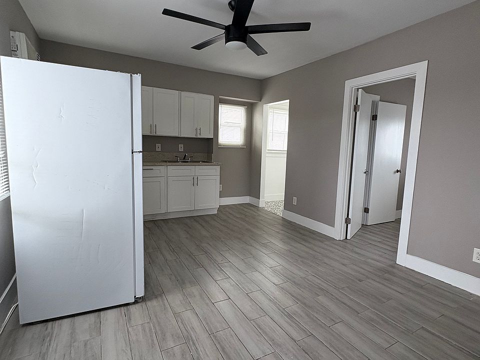 1st image of 1136 Hoffman Ave APT 12