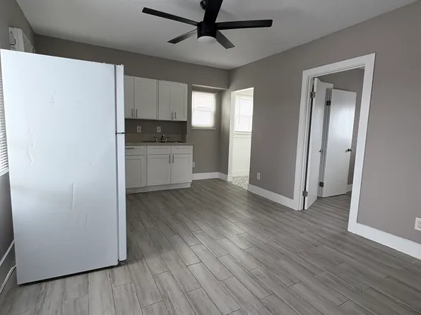 1136 Hoffman Ave APT 12, Long Beach, CA 90813
