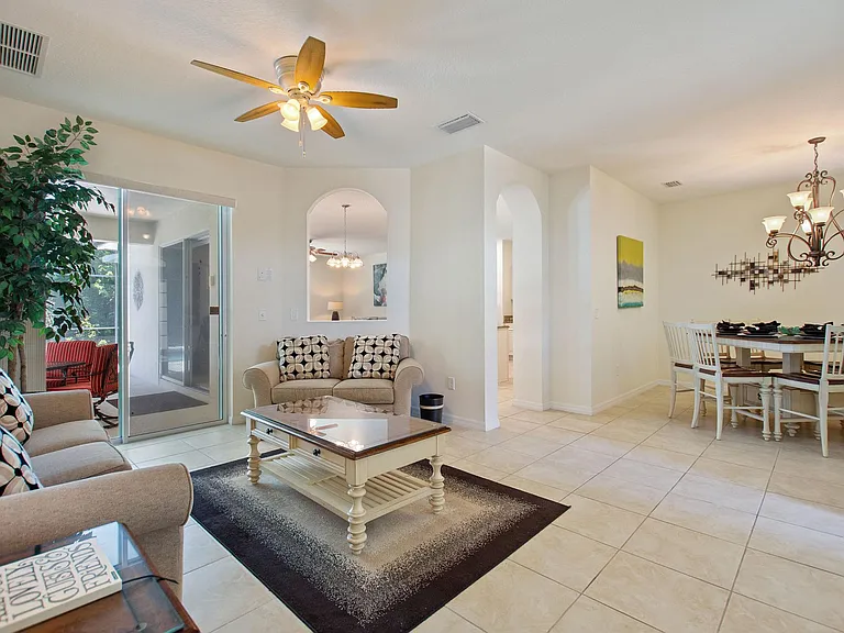 1316 Golf Course Pkwy — Photo 8