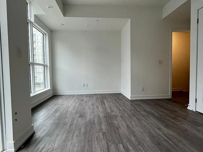 861 Sheppard Ave W #9 — Photo 3