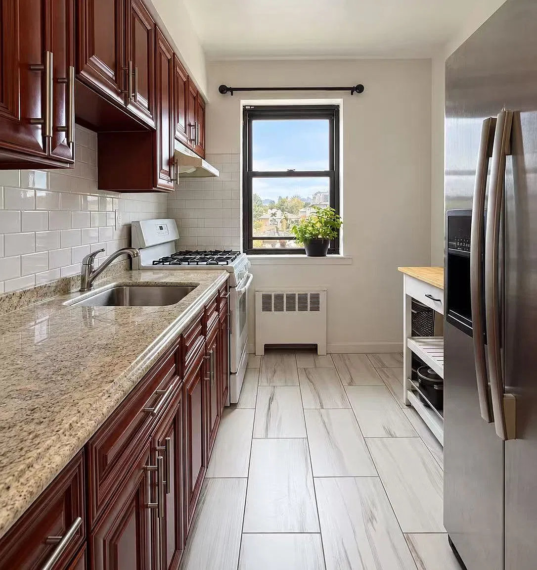 2 bed, 670 sqft, $2,350 — Photo 4