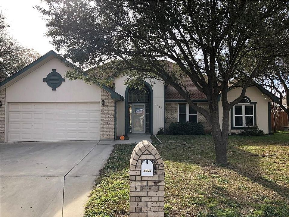 1st image of 1606 Southgate Dr