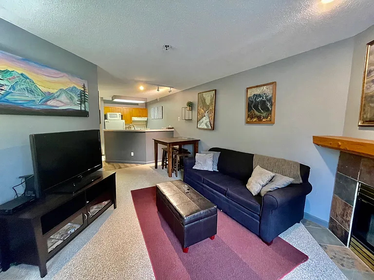 4360 Lorimer Rd — Photo 8