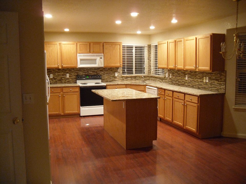 1st image of 11426 Deerfield Dr