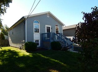 6 Ash St, Manville, RI 02864