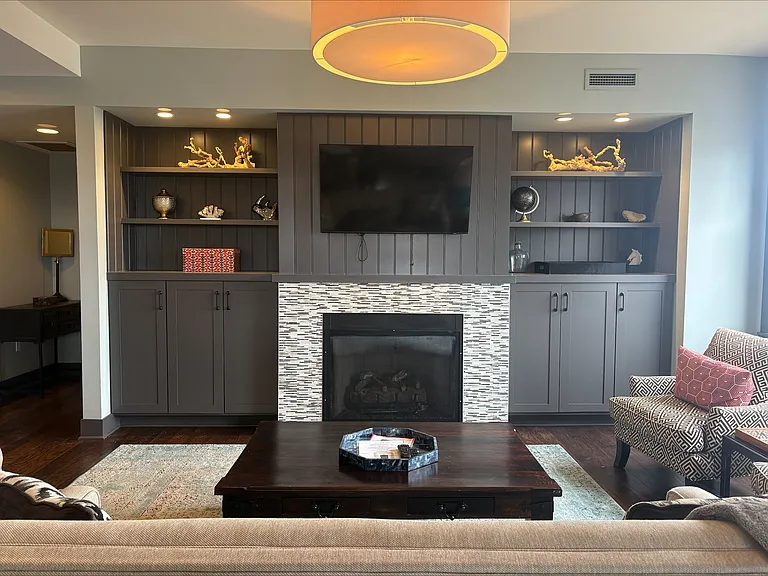 Livingroom with Fire place
