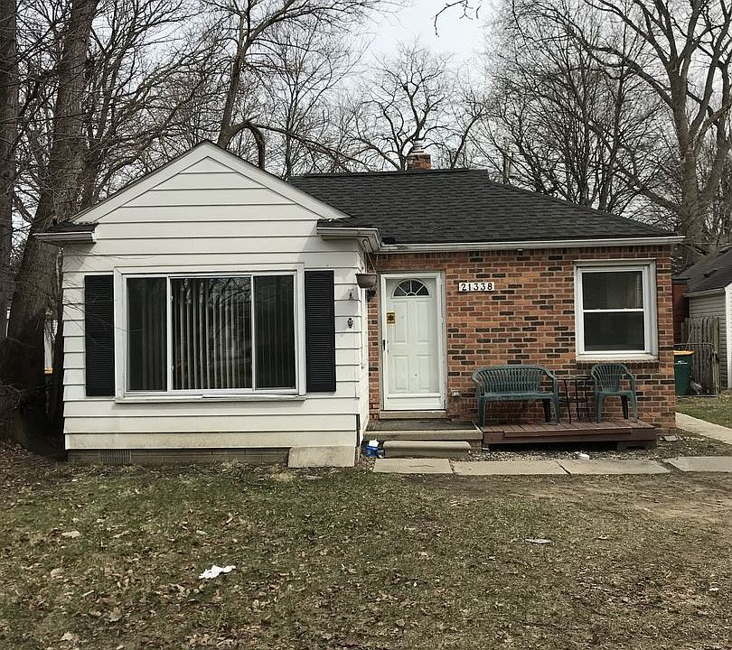 1st image of 21338 Colwell Ave