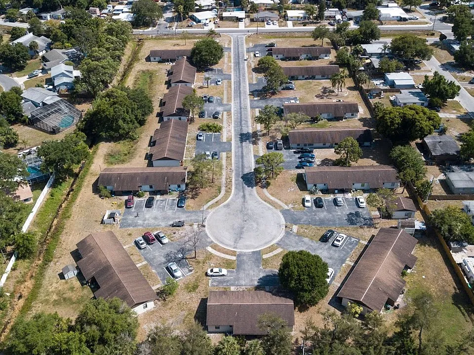 Building Photo 3