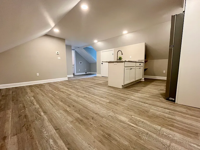 17 Lawrence St #3 — Photo 9