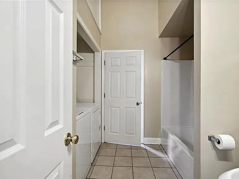 423 S Gayoso St — Photo 10