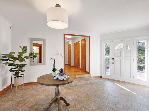 5th image of 720 Margaret St