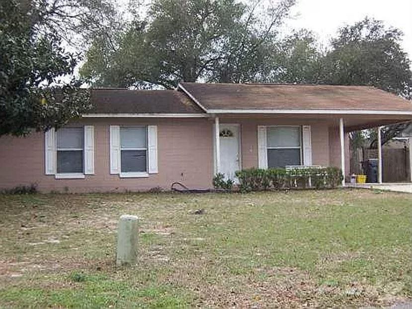 2nd image of 304 Dillon St