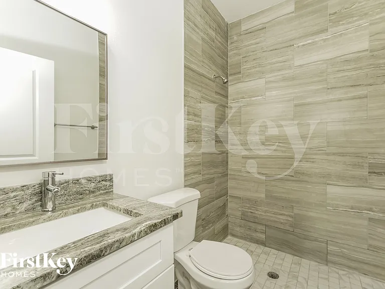 301 Cimarron Ct — Photo 9