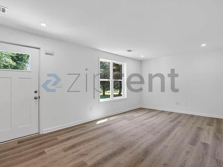 500 Camp Creek Cir #2 — Photo 5