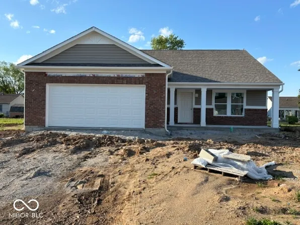 3658 Berkdale Dr, Columbus, IN 47203
