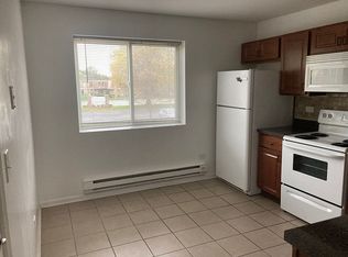 7713 Woodward Ave APT 3B, Woodridge, IL 60517