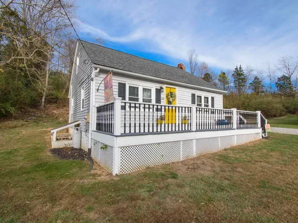 120 Hummingbird Ln, Pembroke, VA 24136